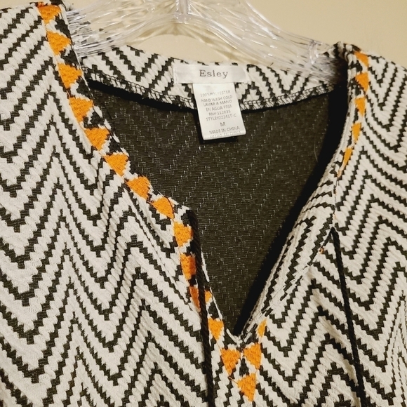 Esley | Women's Chevron Print Blouse with Tassels (Size Medium) - Picture 3 of 14